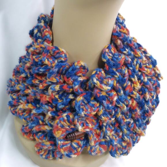 Crochet Dragon Scale Cowl Hand Crafted Crocodile Stitch Scarf Colorful Yarn NEW - Picture 1 of 11